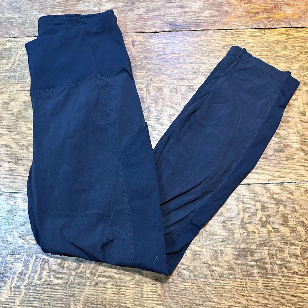 Athleta‎ Trekkie Hybrids Crop tight sz 2 black
